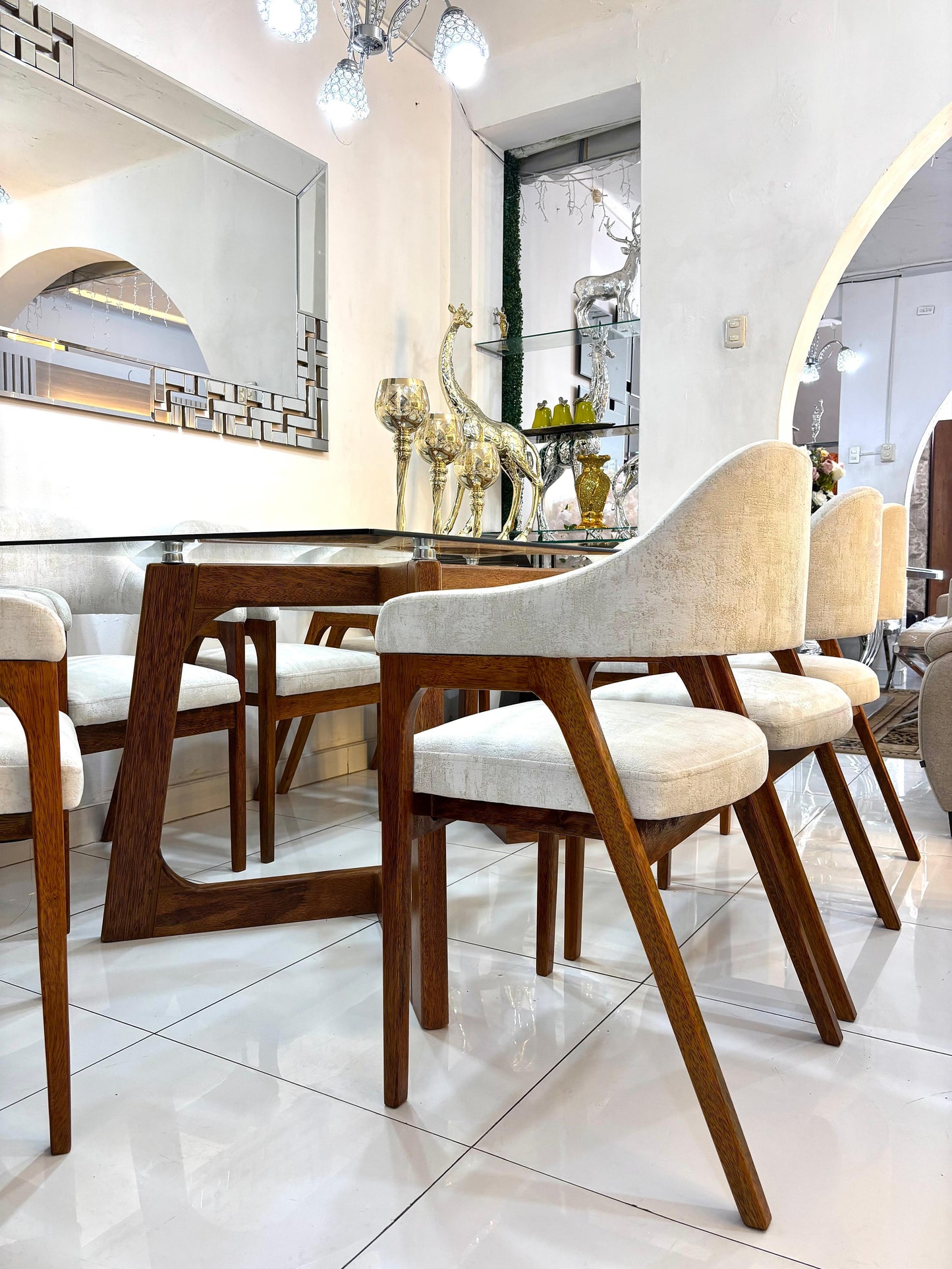 Juego de comedor Deco Muebles