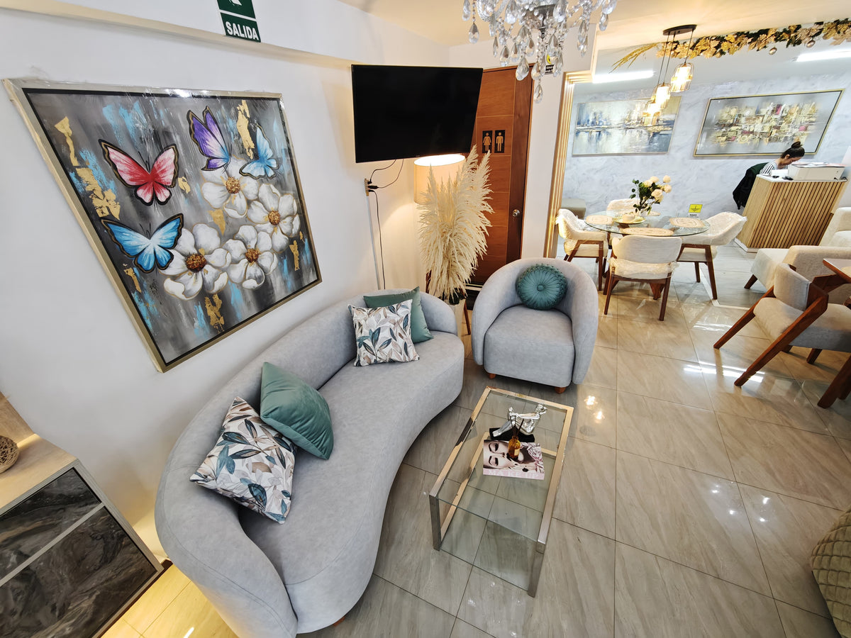 Juego de sala seccional 3 cuerpos curvo tapizado en tela gris con butaca - Deco Muebles Lima
